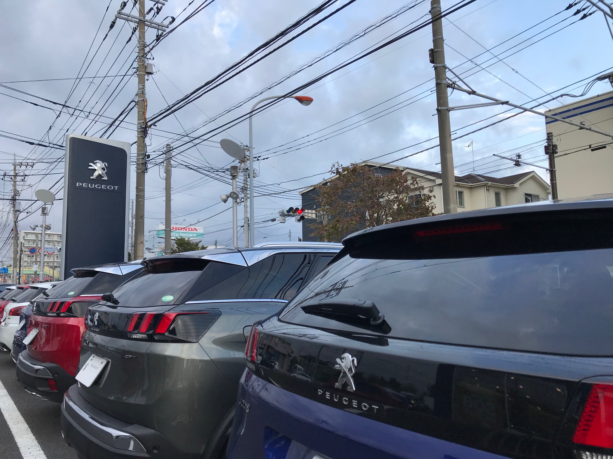 豊富な認定中古車をご用意しております。