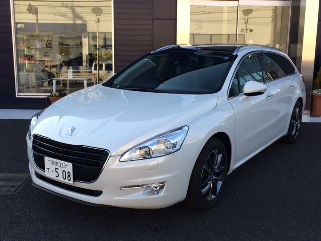 ５０８の試乗車がご用意出来ました。